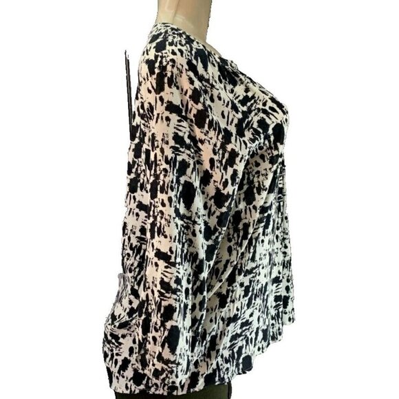 Gap S Black-Eggshell Paint Splash Print Split Neck Step-Hem 3/4 Sleeve Blouse - Picture 3 of 6